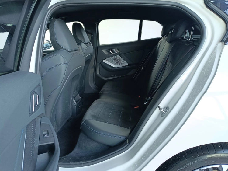 9 - BMW Serie 1 118d MSport Pro auto