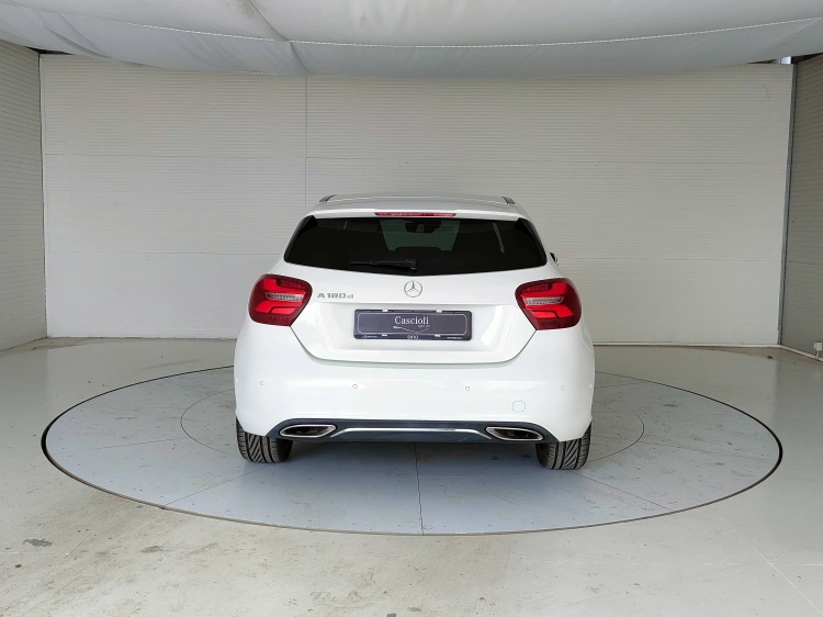 4 - Mercedes-Benz Classe A 180 d Sport Activity edition