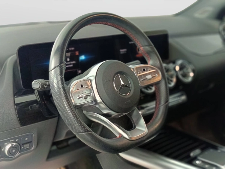 18 - Mercedes-Benz GLA GLA-H247 2020 - 180 d Premium auto