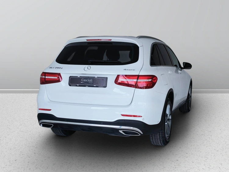 6 - Mercedes-Benz GLC 250 d Premium 4matic auto