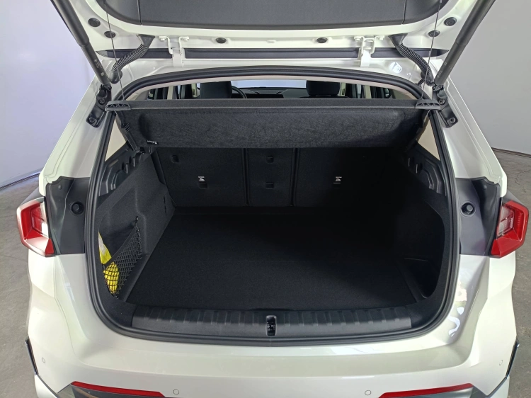 15 - BMW iX1 BMW iX1 eDrive20-Special Edition