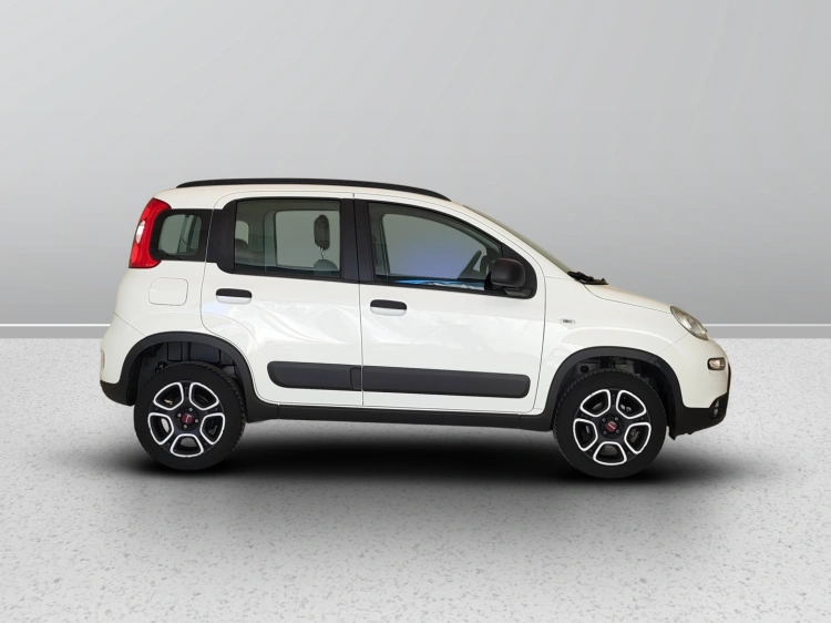 7 - Fiat Panda Panda 0.9 t.air t. natural power City Life 70cv