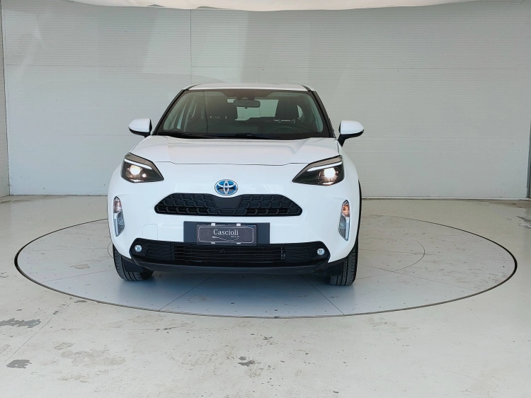 2 - Toyota Yaris Cross Yaris Cross 1.5h Active fwd 116cv e-cvt