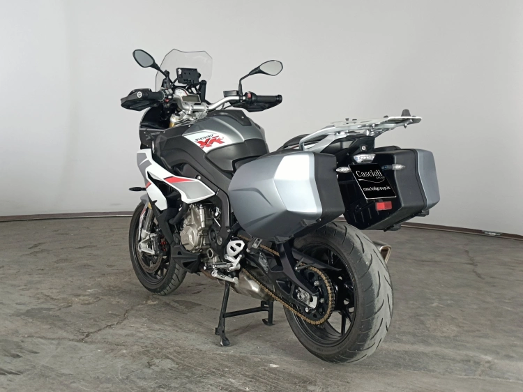 6 - BMW Motorrad XR S 1000 XR