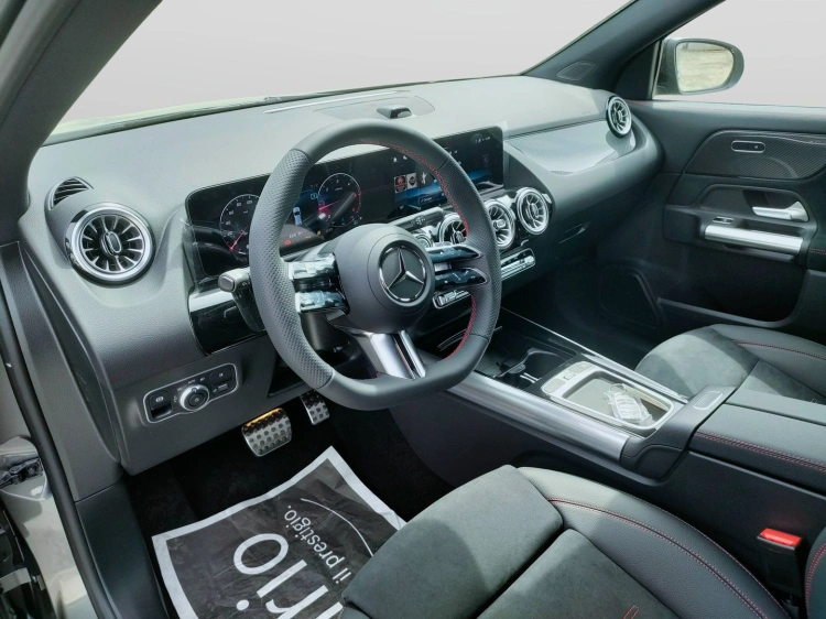 10 - Mercedes-Benz GLA 200 d automatic
