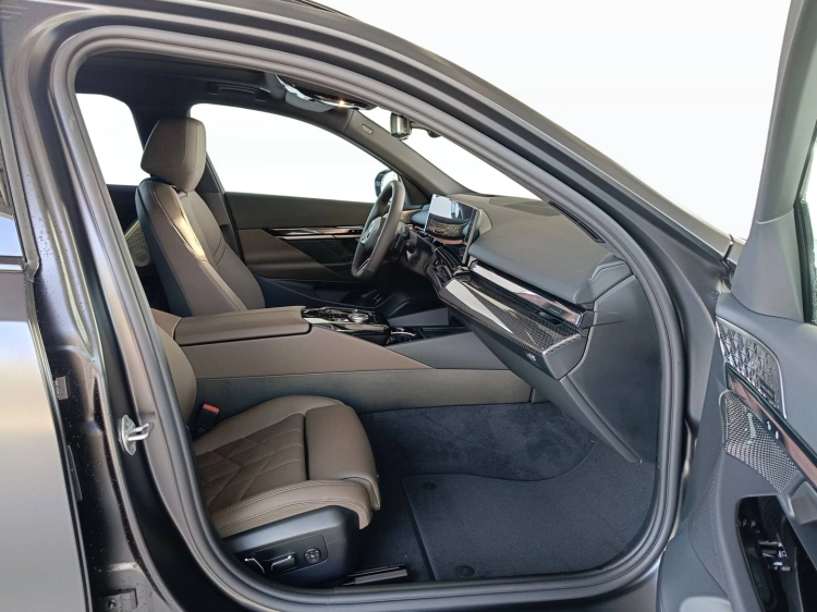 11 - BMW Serie 5 BMW 540d xDrive Touring