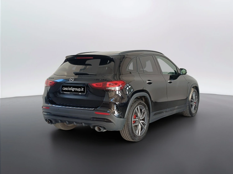 4 - Mercedes AMG GLA GLA 35 AMG 4matic auto