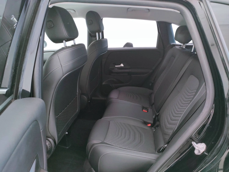 10 - Mercedes-Benz Classe B 200 d Sport auto