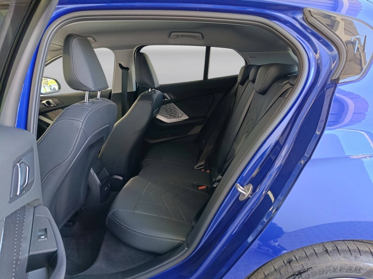 9 - BMW Serie 1 118d MSport Design auto