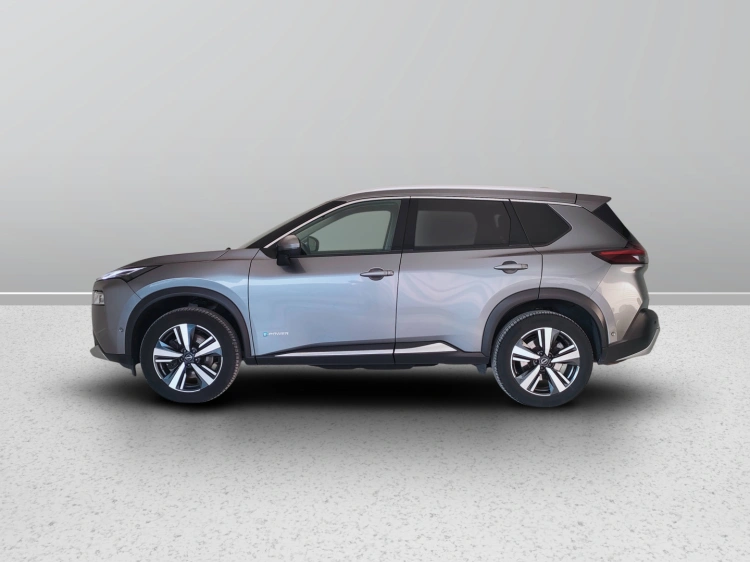 3 - Nissan X X-Trail 1.5 e-power Tekna e-4orce 4wd