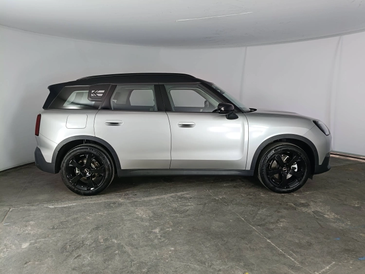 3 - MINI Countryman Mini Countryman 1.5 48V C Classic auto