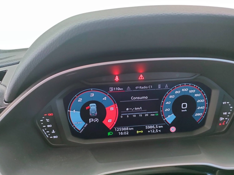 14 - Audi Q3 Q3 35 2.0 tdi Business s-tronic