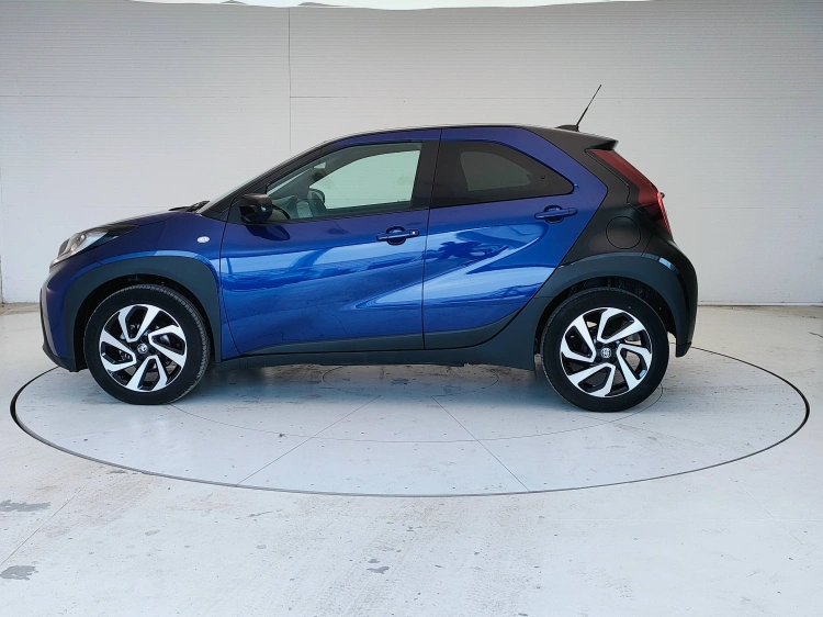 8 - Toyota Aygo X Aygo X 1.0 Trend 72cv