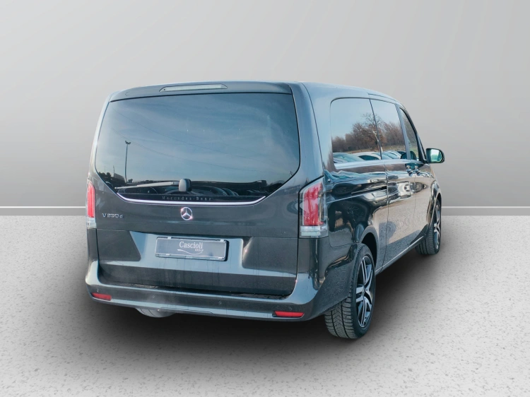 6 - Mercedes-Benz Classe V Extralong 250 d Avantgarde auto