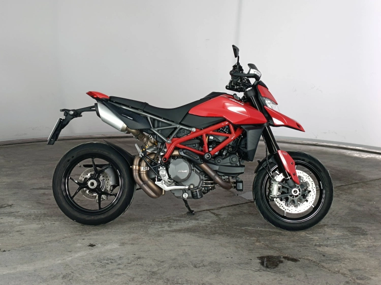 1 - Ducati Hypermotard Hypermotard 950 Red my22