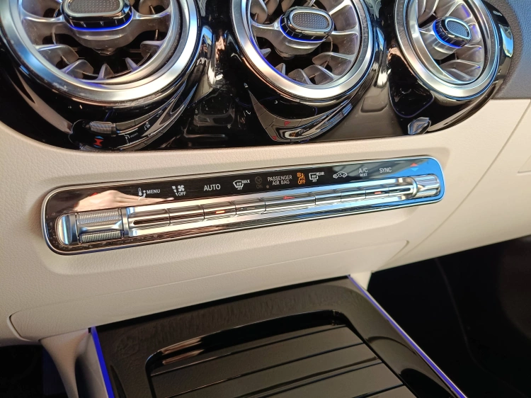 16 - Mercedes-Benz Classe B 180 d Progressive Advanced Plus auto