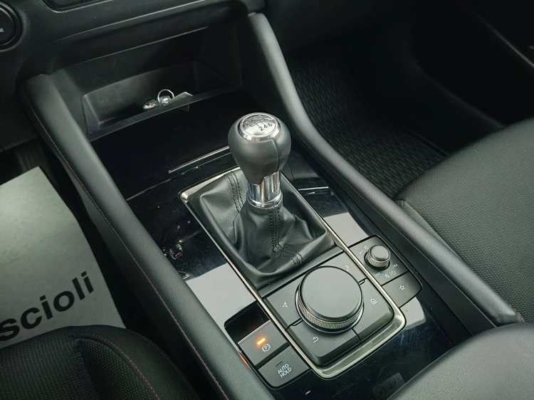 14 - Mazda 3 3 5p 2.0 m-hybrid Evolve 150cv