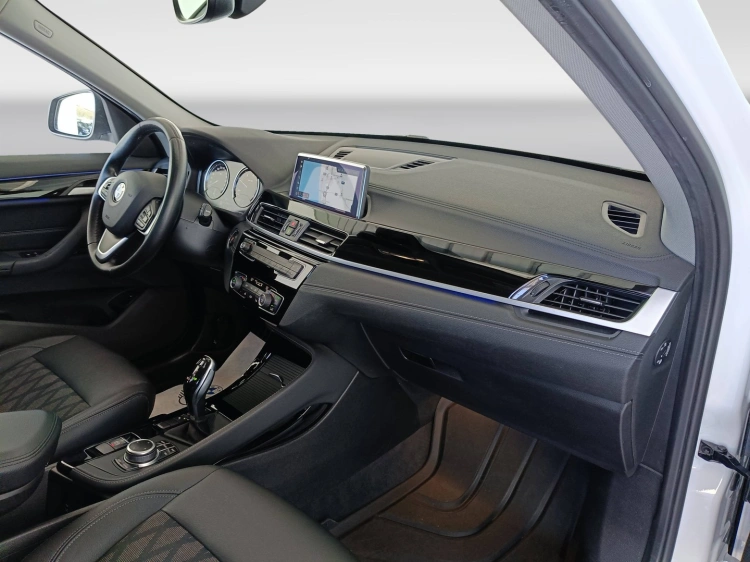 10 - BMW X1 X1 sdrive16d xLine auto
