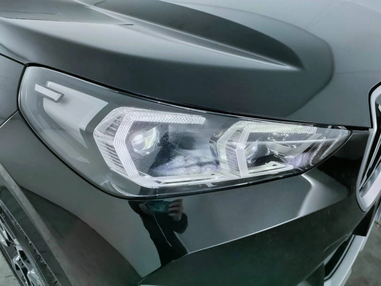13 - BMW X1 X1 xdrive 25e X-Line auto
