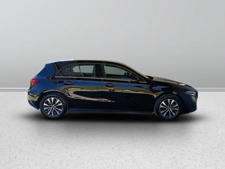 6 - Mercedes-Benz Classe A 180 d Advanced auto