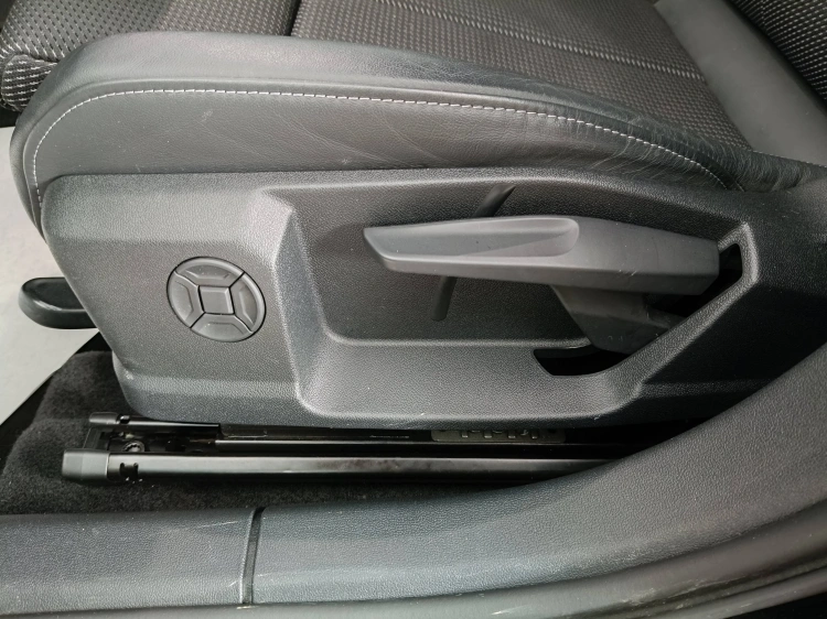 18 - Audi A3 A3 Sportback 2.0 tdi S line edition 150cv s-tronic