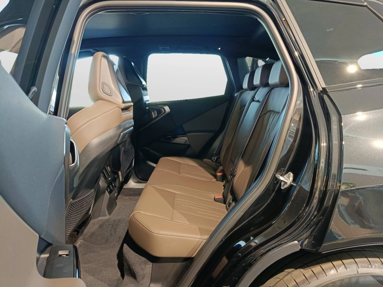 9 - BMW X3 BMW X3 30e xDrive