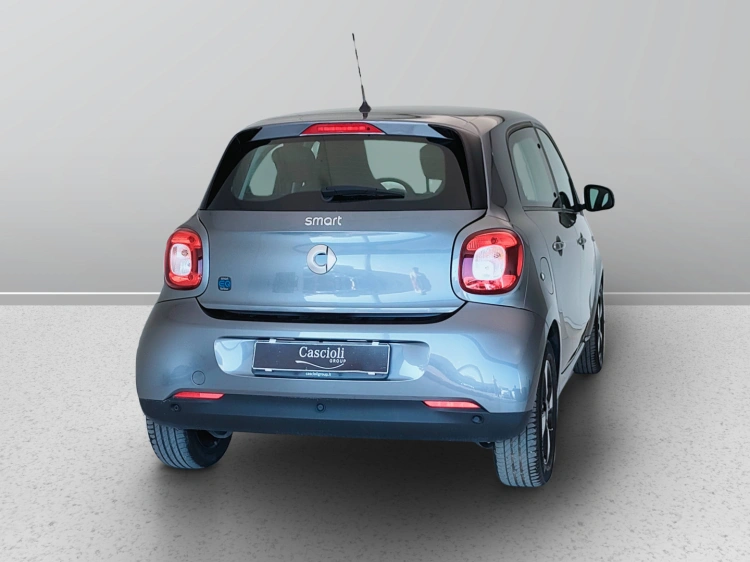 6 - smart forfour Forfour eq Passion 4,6kW