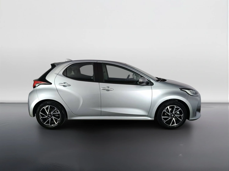 3 - Toyota Yaris Yaris 1.5h Trend