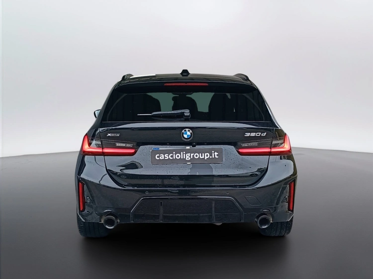 5 - BMW Serie 3 320d Touring mhev 48V Msport xdrive auto