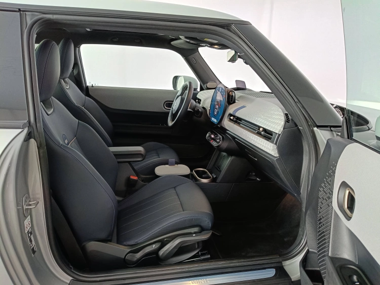 11 - MINI Cooper Mini Cooper 3p 1.5 C Favoured auto