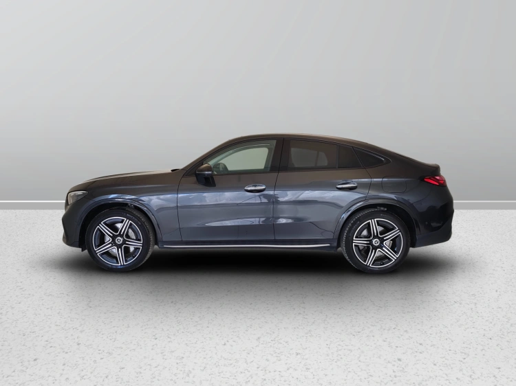 3 - Mercedes-Benz GLC 300 de phev AMG Line Premium Plus 4matic auto