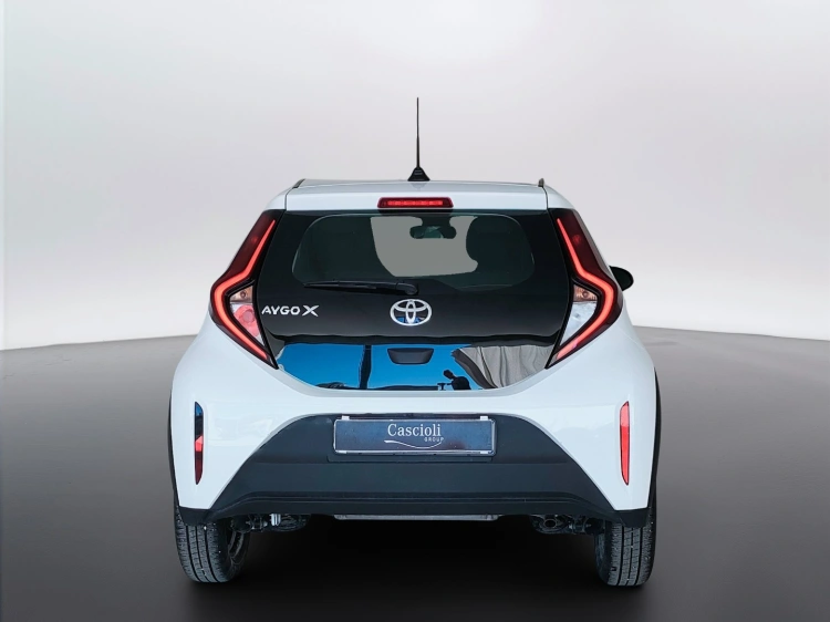 6 - Toyota Aygo X Aygo X 1.0 Active 72cv