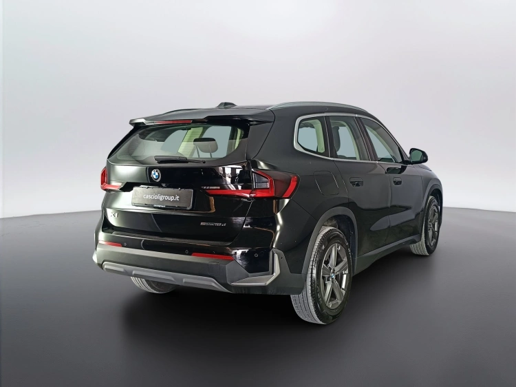 4 - BMW X1 X1 sdrive18d auto