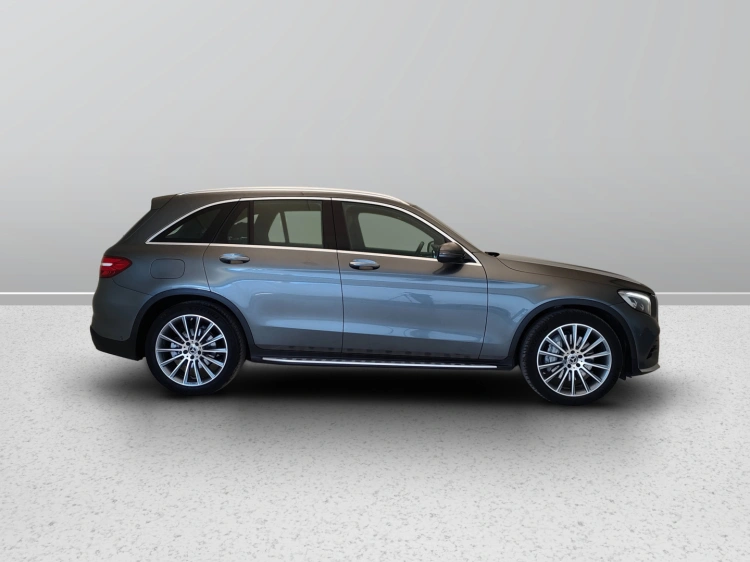 7 - Mercedes-Benz GLC 250 d Premium 4matic auto