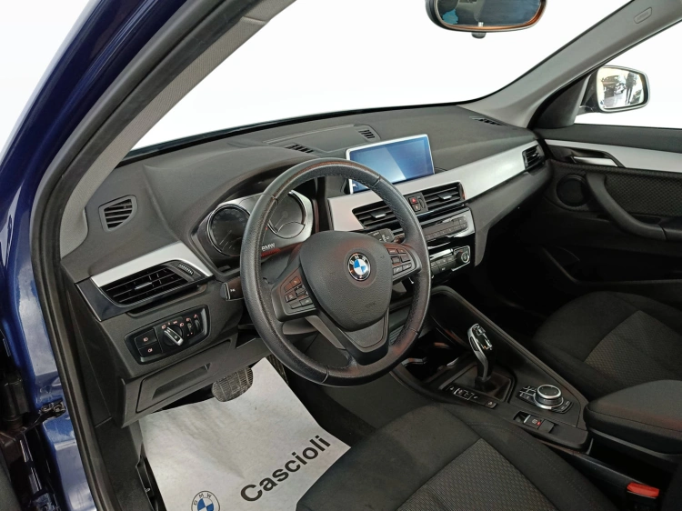 7 - BMW X1 X1 xdrive18d Business Advantage auto