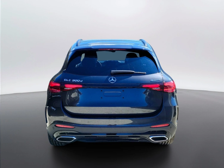 4 - Mercedes-Benz GLC 300 d 4MATIC