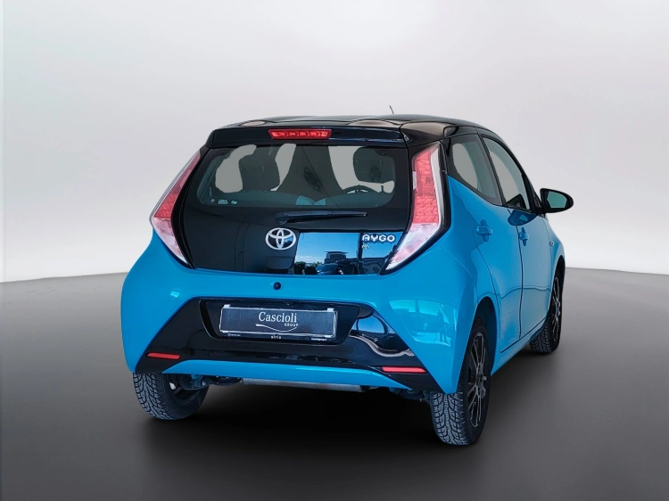 5 - Toyota Aygo Aygo 5p 1.0 x-cite m-mt