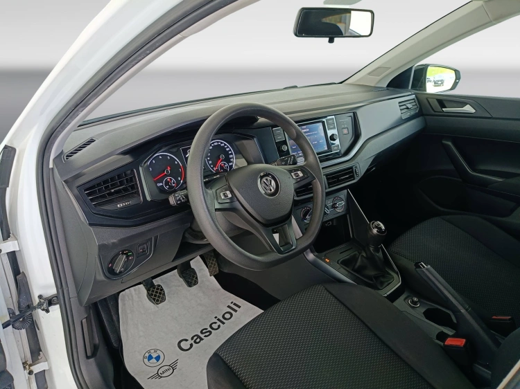 7 - Volkswagen Polo Polo 5p 1.0 mpi Trendline 65cv