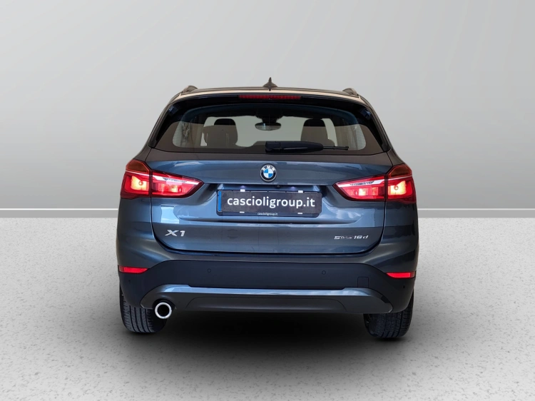 4 - BMW X1 X1 sdrive16d