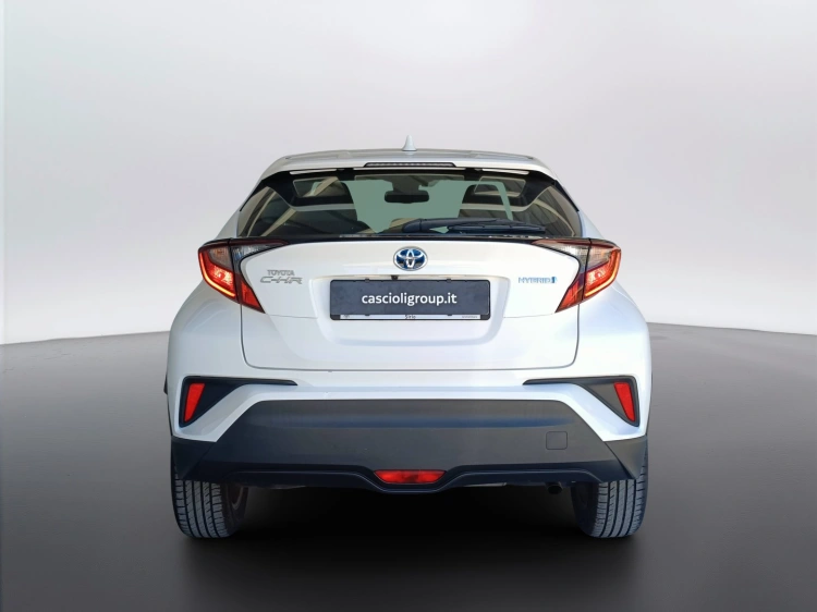 4 - Toyota C-HR C-HR 1.8h Active e-cvt