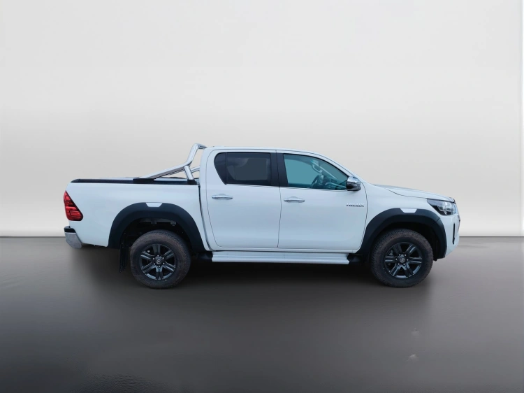 7 - Toyota Hilux Hilux 2.8 d double cab Lounge 4wd