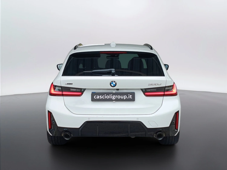 5 - BMW Serie 3 320d Touring mhev 48V xdrive MSport Pro auto