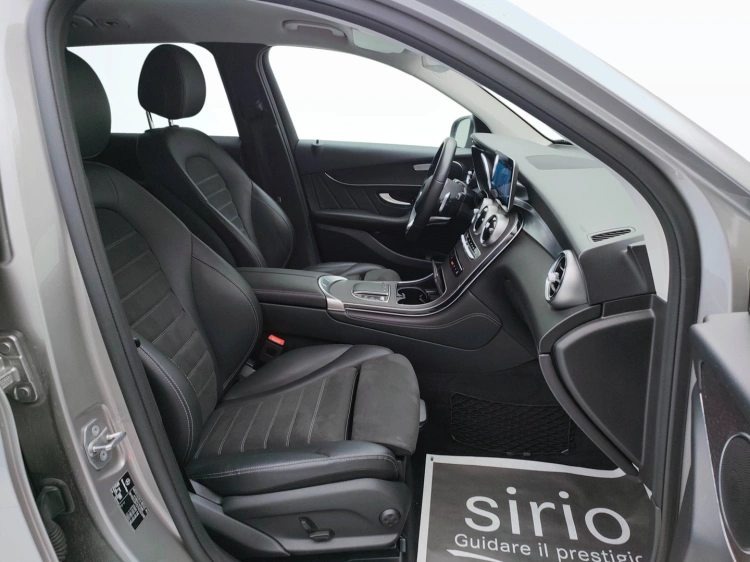 9 - Mercedes-Benz GLC 220 d Premium 4matic auto