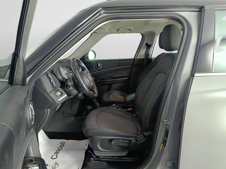 8 - MINI Countryman Mini Countryman 1.5 Cooper SE all4 auto