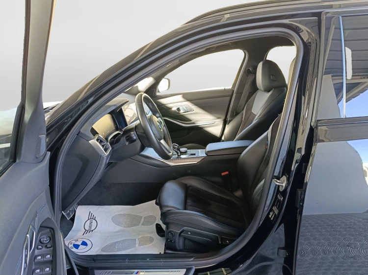 8 - BMW Serie 3 318d Touring Msport auto