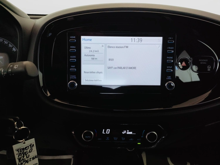16 - Toyota Aygo X Aygo X 1.0 Trend 72cv
