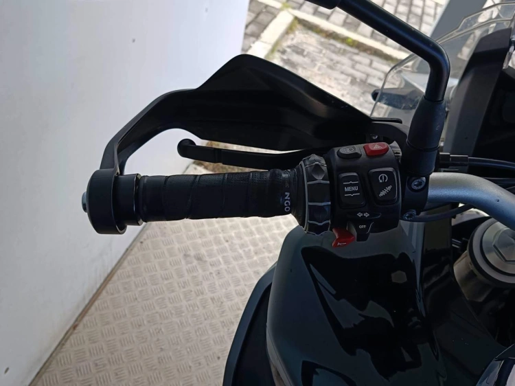 4 - BMW Motorrad GS GS - F 850 GS Adventure Triple Black Abs my21