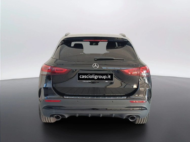 5 - Mercedes AMG GLA GLA 35 AMG 4matic auto