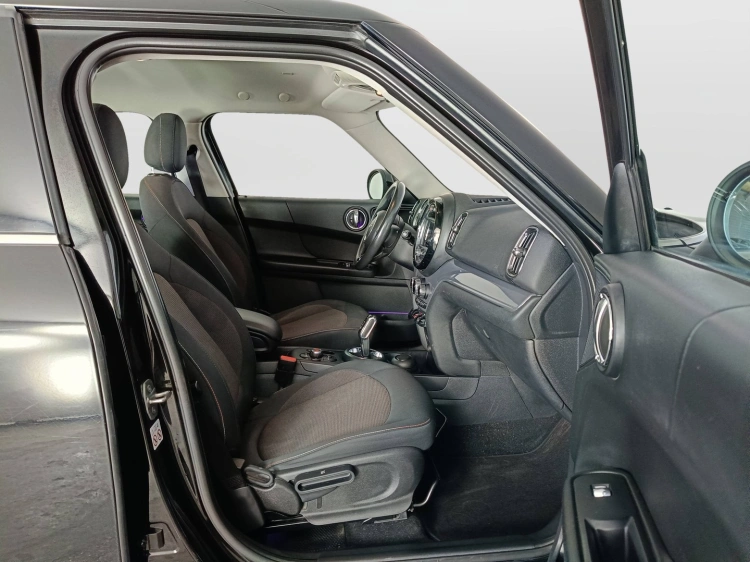 11 - MINI Countryman Mini Countryman 2.0 Cooper D Business auto my18