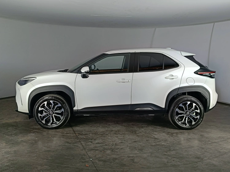 3 - Toyota Yaris Cross Yaris Cross 1.5h Trend awd-i 116cv e-cvt